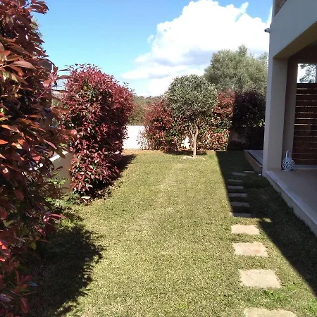 Adelais Τσουκαλάδες