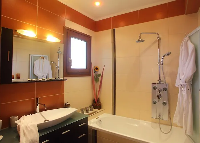 Adelais Apartment Tsoukaladhes